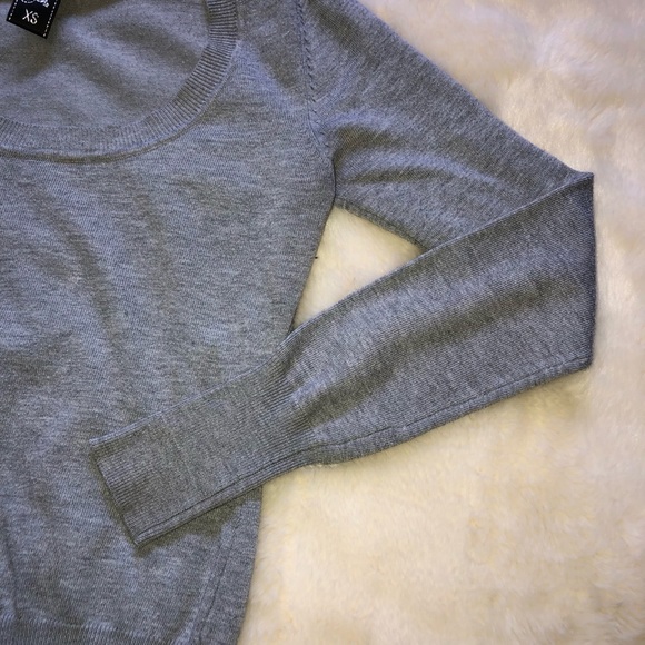 Long Sleeve Sweater - Picture 4 of 8